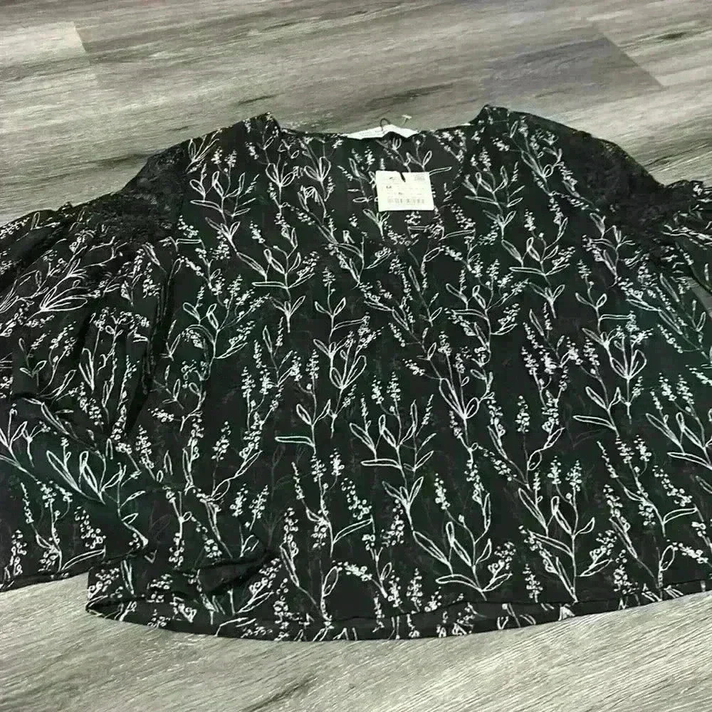 Zara‎ basic puffy ruffle long sleeve top